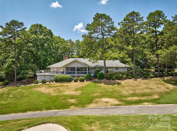 17 Heritage Drive, Lake Wylie, SC 29710