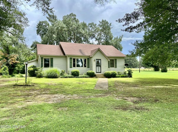 431 Alamo Highway, Trenton, TN 38382