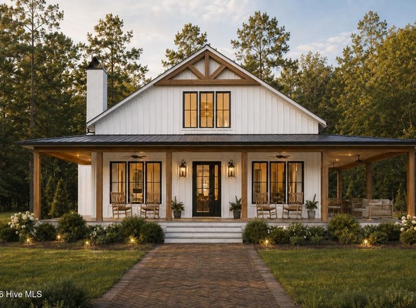 Pine Street, Lake Waccamaw, NC 28450