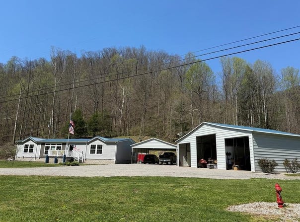 5844 Upper Johns Creek, Kimper, KY 41539
