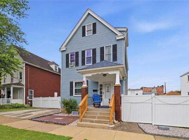145 Jefferson Ave, Vandergrift, PA 15690