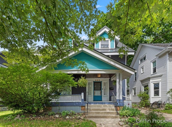 331 Carlton Avenue SE, Grand Rapids, MI 49506