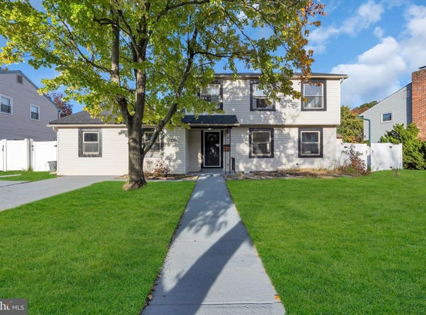 361 INDEPENDENCE Boulevard, LAWNSIDE, NJ 08045