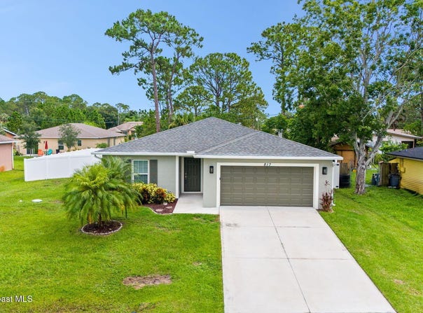 817 Carnival Road SE, Palm Bay, FL 32909