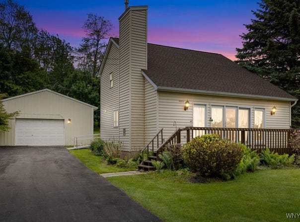 6610 Slayton Settlement Road, Lockport Town, NY 14094