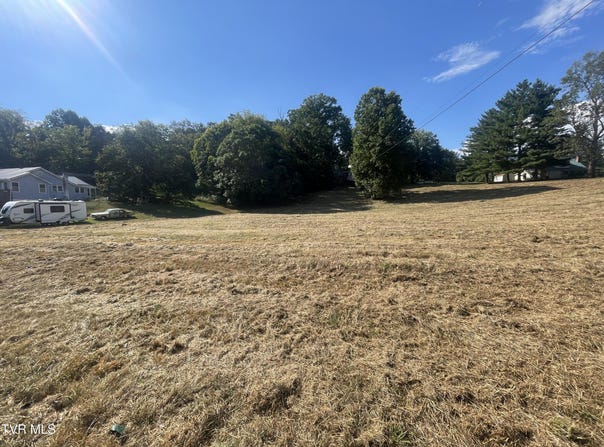 1709 Southside Road, Elizabethton, TN 37643