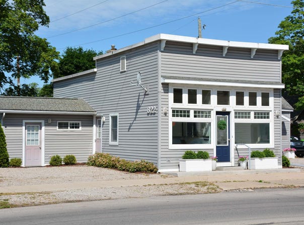 822 CASS STREET, TRAVERSE CITY, MI 49684