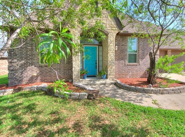 12401 SW 7th Street, Yukon, OK 73099