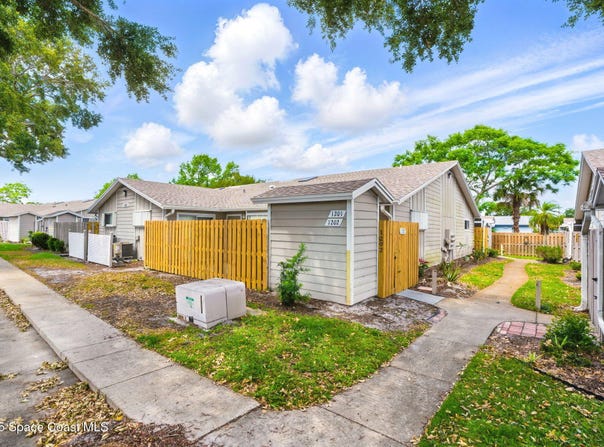 1931 Quail Ridge Court, Cocoa, FL 32926