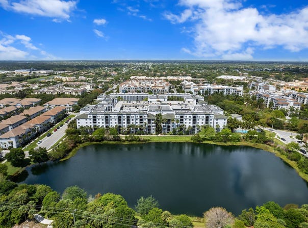 1660 Renaissance Commons Boulevard, Boynton Beach, FL 33426