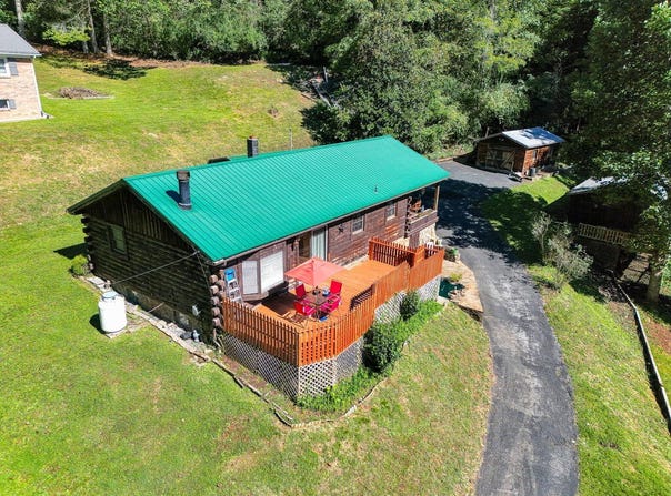 142 Hippy Hollow Rd, Cleveland, VA 24225