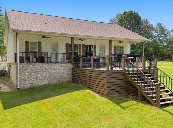 154 SUMMER PLACE Ln, Arley, AL 35541