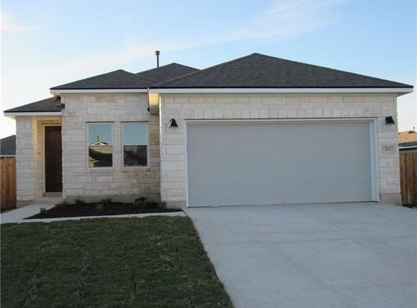 302 Cold Spring Loop, Bastrop, TX 78602