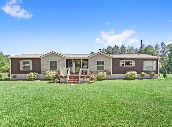 6 Barber Rd., Lumberton, MS 39455