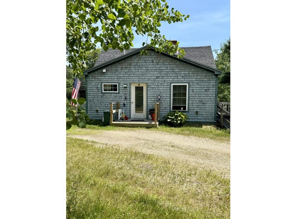 16 Rice Road, Harrington, ME 04643