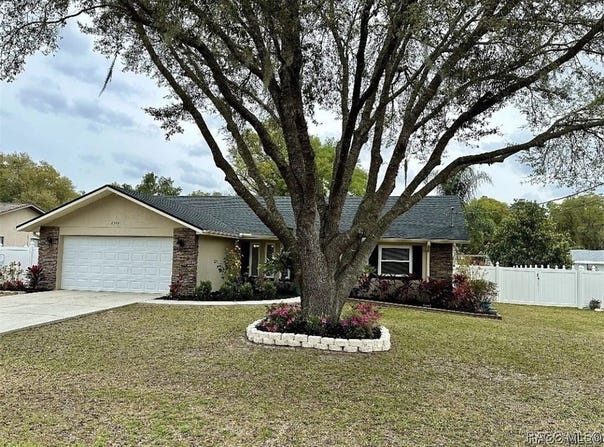 2319 S Shelly Avenue, Inverness, FL 34450