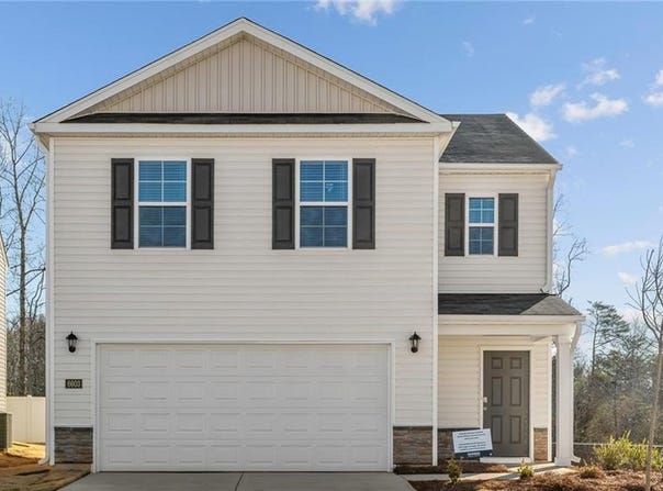 628 Beechwood Circle, Thomasville, NC 27360