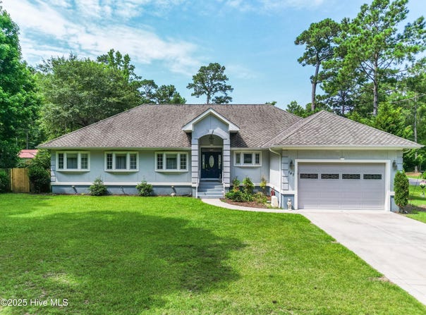 147 Pine Needle Drive, Hampstead, NC 28443