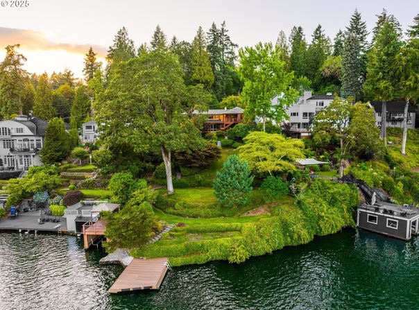 2490 SUMMIT DR, Lake Oswego, OR 97034