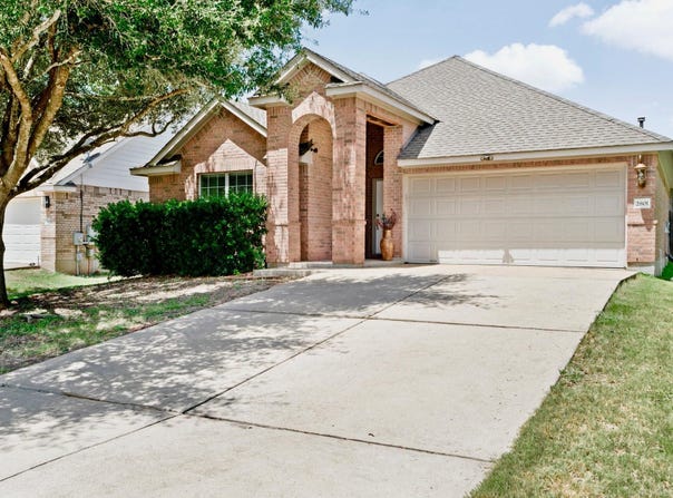 2801 Kickapoo Cavern DR, Pflugerville, TX 78660