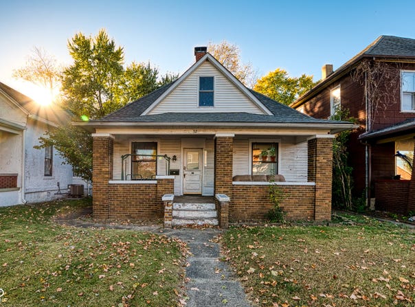 52 Home Avenue, Terre Haute, IN 47803