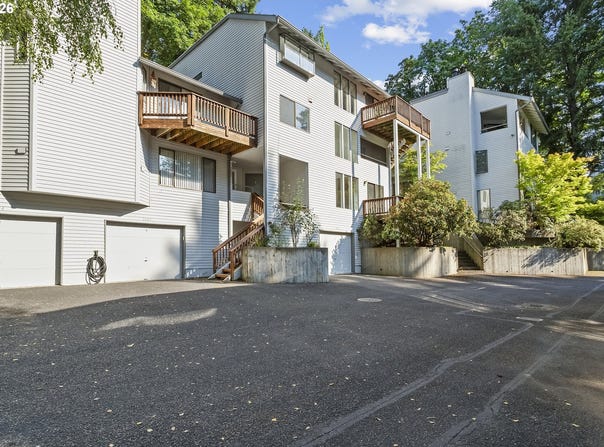3676 SPRING Ln, LakeOswego, OR 97035