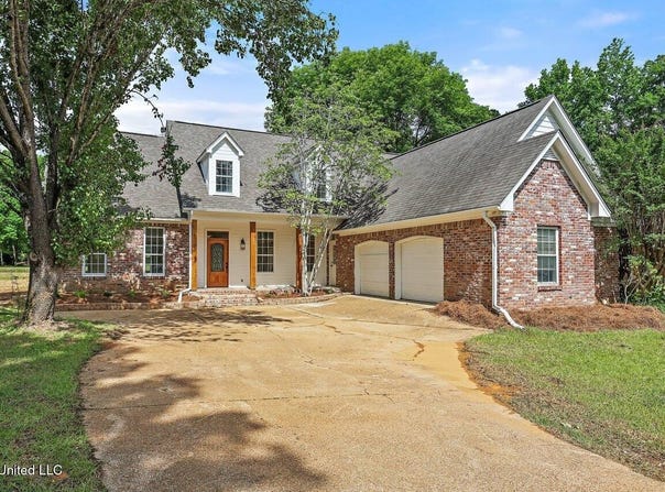 138 Sunflower Road, Madison, MS 39110