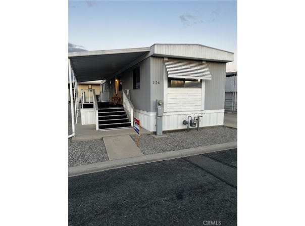 1895 W Devonshire, Hemet, CA 92545
