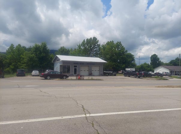 725 Main Street, Ravenna, KY 40472