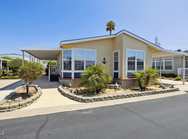 132 Dickens Circle, Ventura, CA 93003