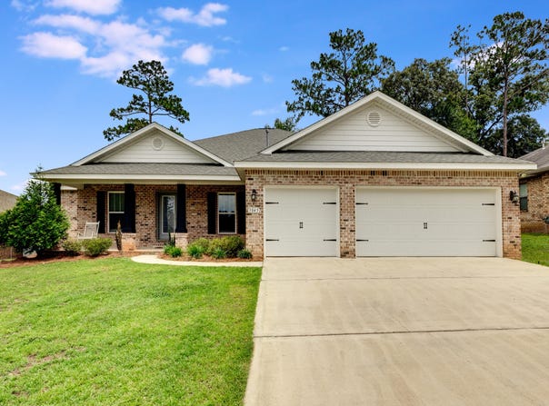 3045 Crown Creek Circle, Crestview, FL 32539