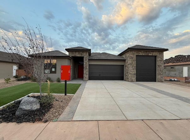 29 W Serenity CIR, Ivins, UT 84738
