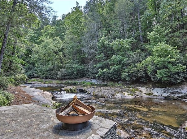 408 Stone River Drive, Traphill, NC 28685