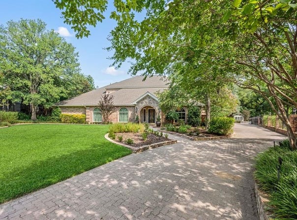 4106 Wood Creek Court, Colleyville, TX 76034