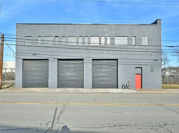 944 W Rayen Avenue, Youngstown, OH 44502