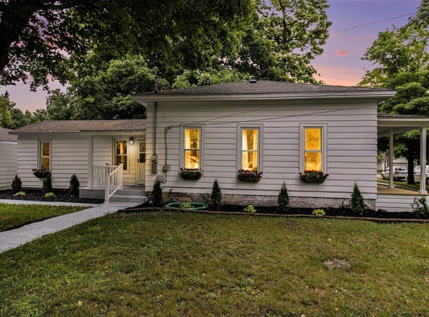 405 Williams Street, Howard City, MI 49329