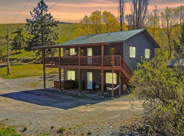 125 Spring Lane, Eureka, MT 59917