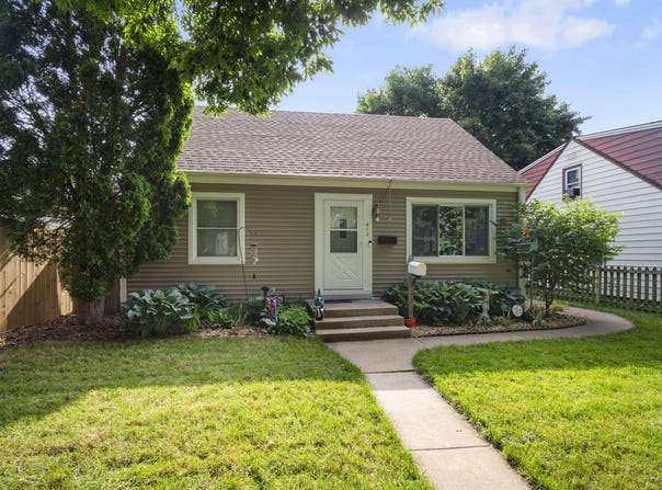 412 S 66th St, Milwaukee, WI 53214