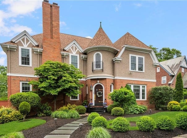 34 Dryden Avenue, Pawtucket, RI 02860