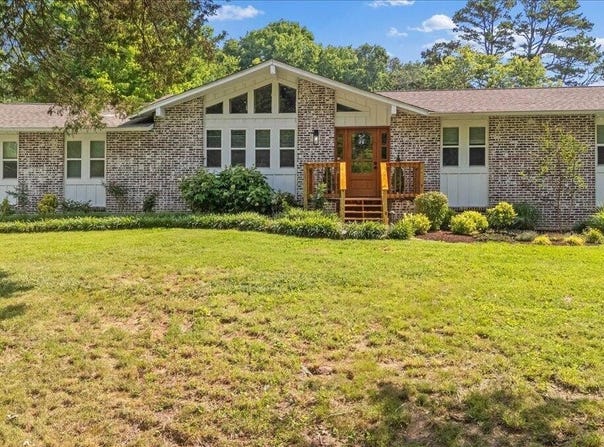 8528 Heiskell Rd, Powell, TN 37849