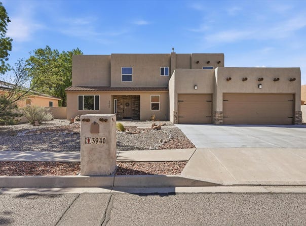 3940 Augusta Drive SE, Rio Rancho, NM 87124