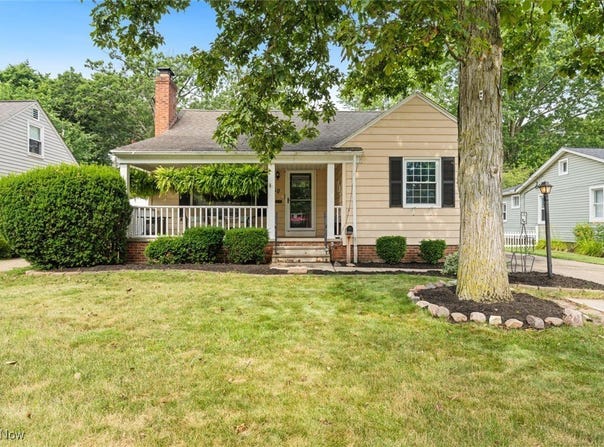 550 Parkside Drive, Bay Village, OH 44140