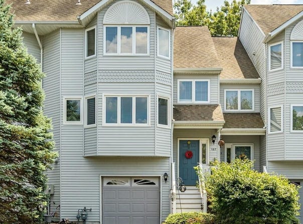 162 Impatiens Court, Toms River, NJ 08753