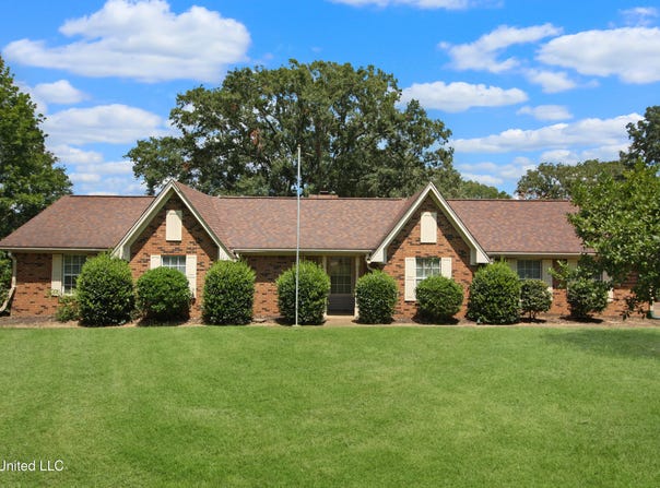 120 Spring Valley Drive, Raymond, MS 39154