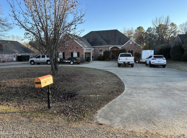 120 Poplar Ridge, Brandon, MS 39047