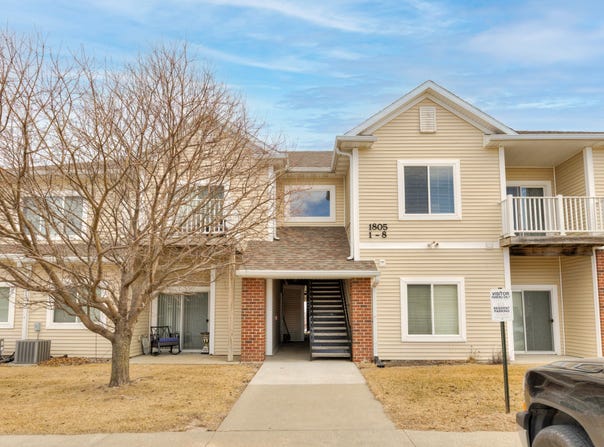 1805 SW White Birch Circle, Ankeny, IA 50023