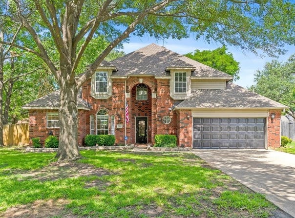 2414 S Pleasant Circle, Arlington, TX 76015