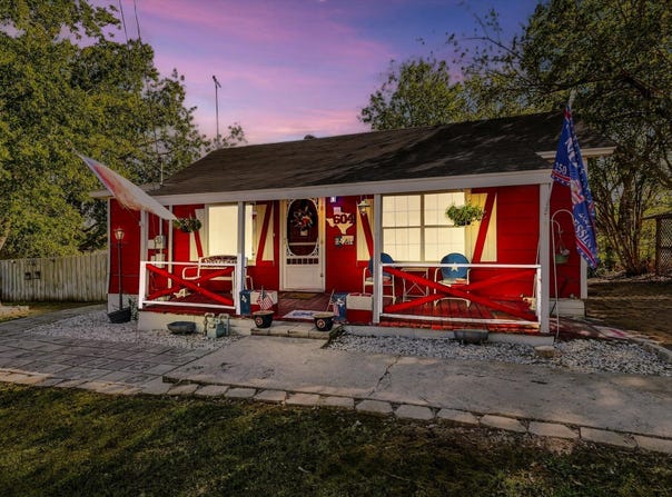 604 E South Street, Whitesboro, TX 76273