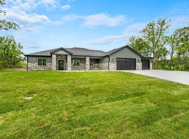 13000 Anthony Dr., St. George, KS 66535