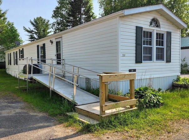 237 Kelley Mobile Home Park, Millinocket, ME 04462